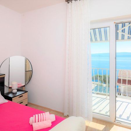 Fba Family Beach Apartments Omis Exterior photo