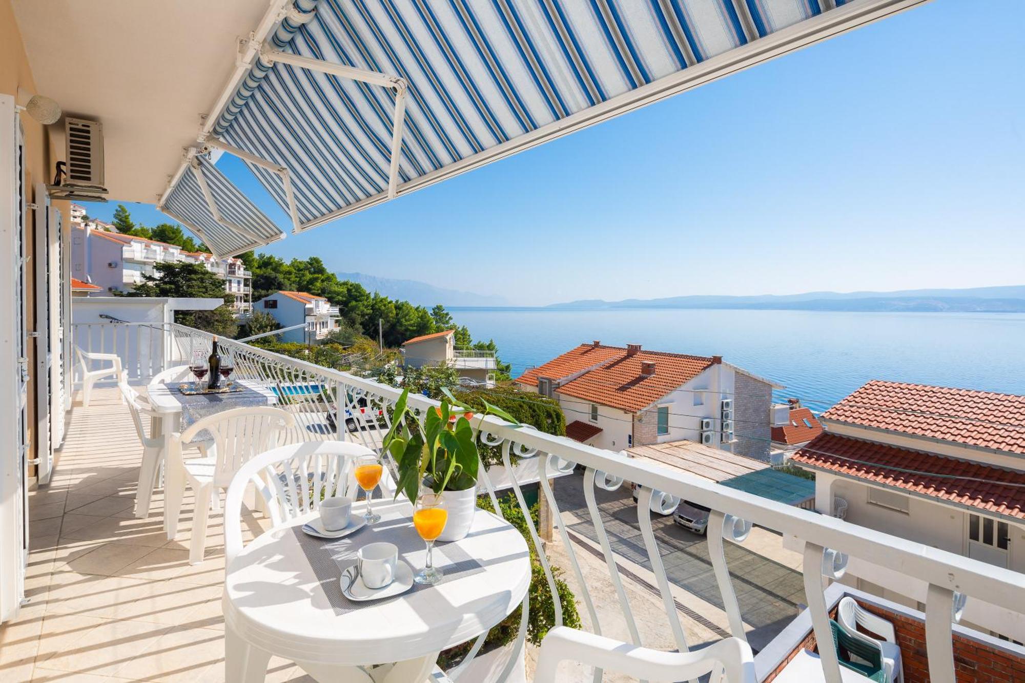 Fba Family Beach Apartments Omis Exterior photo
